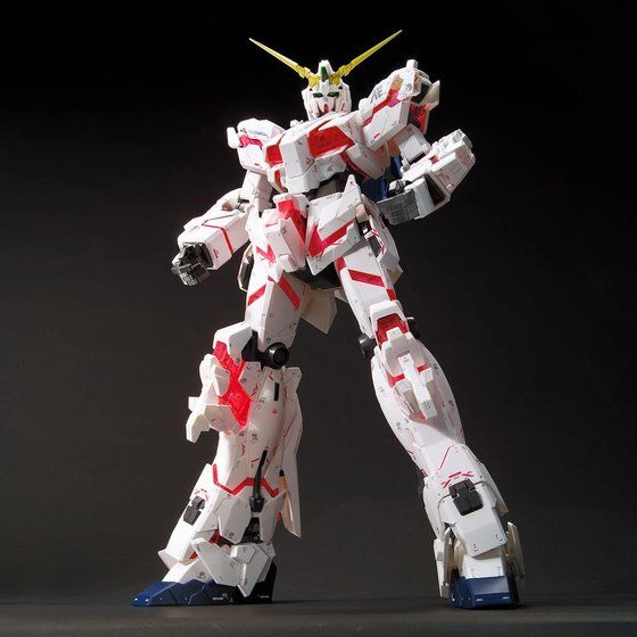 Bandai MG 1/100 Mega Size Model The Gundam Base Limited RX-0 Unicorn Gundam Ver. TWC Plastic Model ( NOV 2020 ) 4 Bandai MG 1/100 Mega Size Model The Gundam Base Limited RX-0 Unicorn Gundam Ver. TWC Plastic Model ( NOV 2020 ) - Image 4