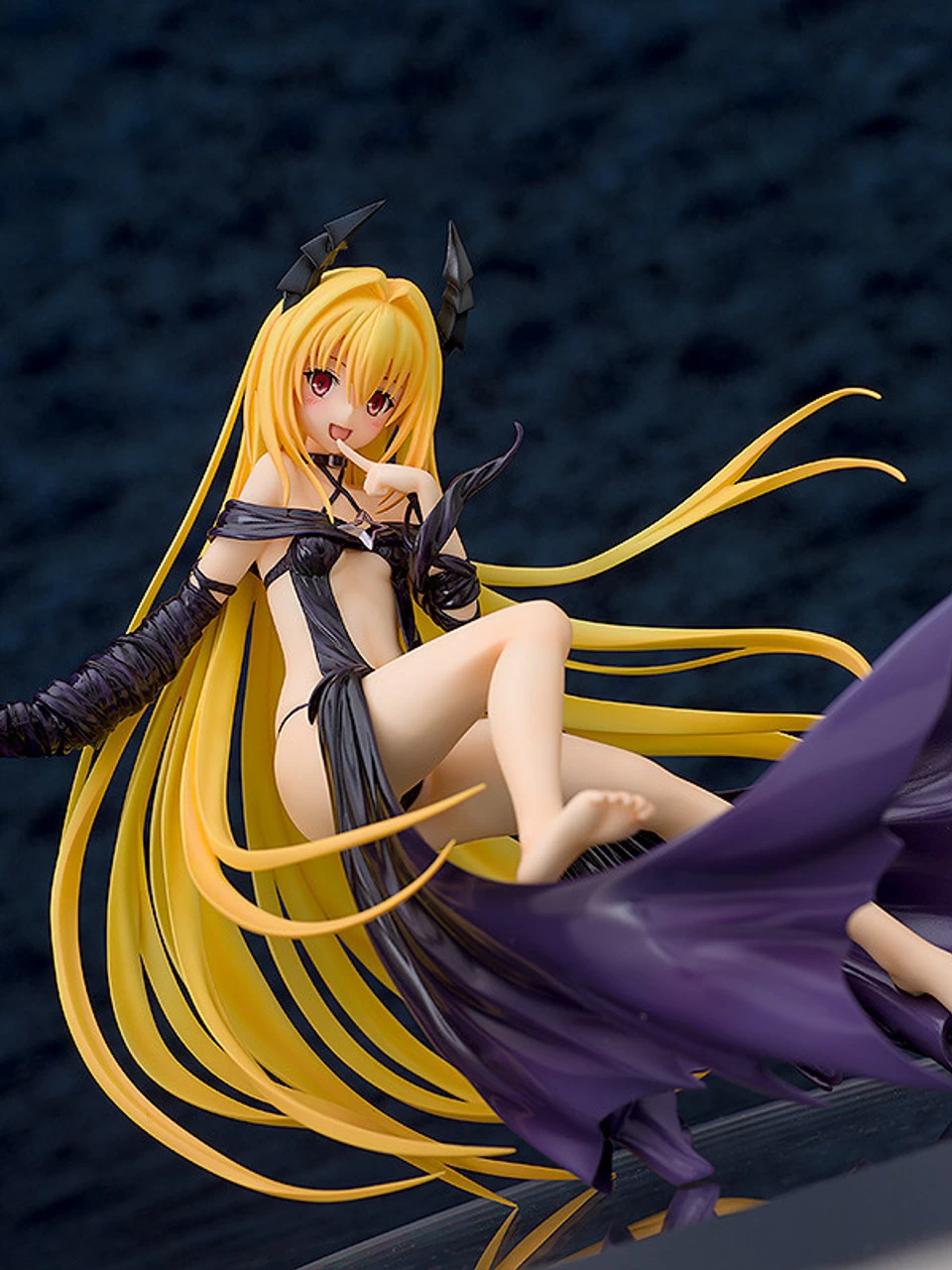 AQUAMARINE Golden Darkness -Trance Of Darkness- 1/8 PVC Figure 1 AQUAMARINE Golden Darkness -Trance Of Darkness- 1/8 PVC Figure