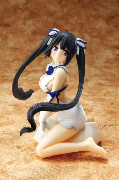 Genco Hestia Mount Figure 1/8 PVC Figure Is It Wrong To Try To Pick Up Girls In A Dungeon? -Figure Model Shop 91szjj1SvfL. SL1500 46018.1437122335