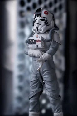 Kotobukiya ARTFX+ AT-AT Driver 1/10 PVC Figure -Figure Model Shop SW94 AT AT DRIVER021 61213.1441705987