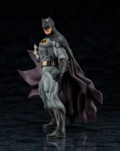 Kotobukiya ARTFX+ Batman Rebirth 1/10 PVC Figure ( IN STOCK ) -Figure Model Shop de65116be5a0b8e70a7a1fb50f66f310446aaad8 640x800 58856.1538728314